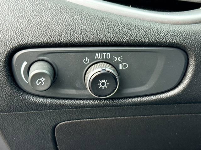 Used 2023 Chevrolet Malibu LT FWD image 13