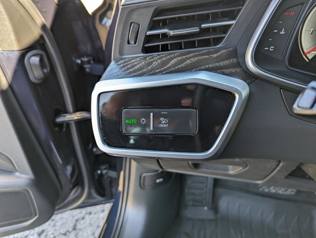 Used 2021 Audi A6 3.0T Premium image 12