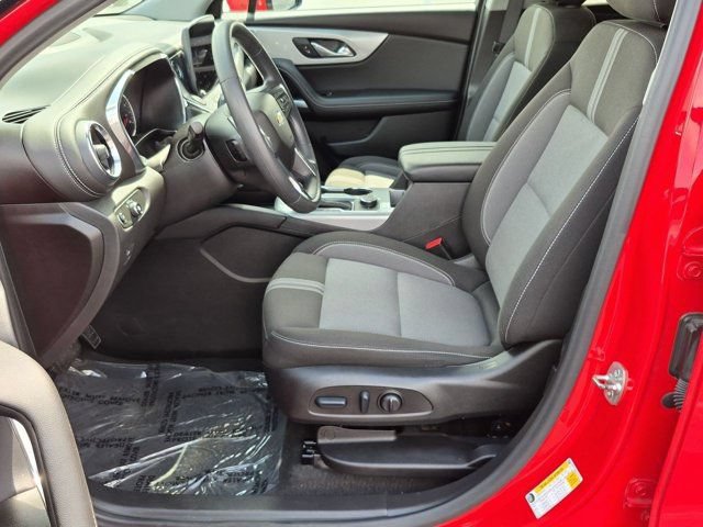 Used 2025 Chevrolet Blazer LT AWD/4WD image 8
