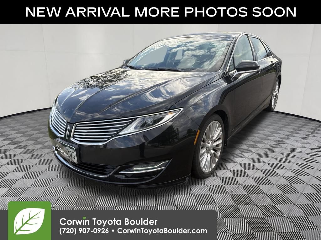 Used 2013 Lincoln MKZ AWD image 3