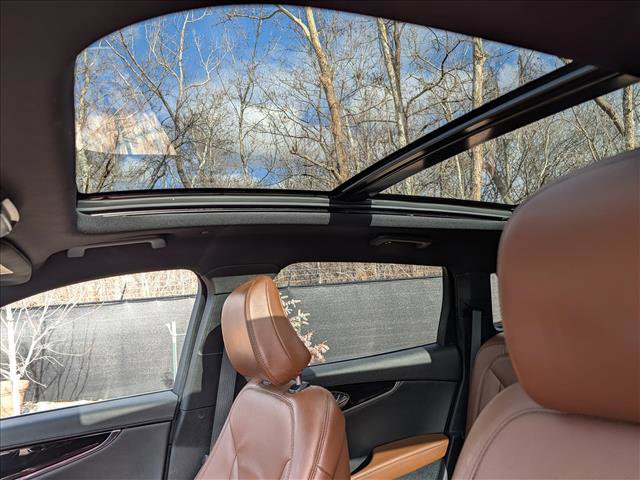 Certified 2022 Lincoln Nautilus Reserve image 27