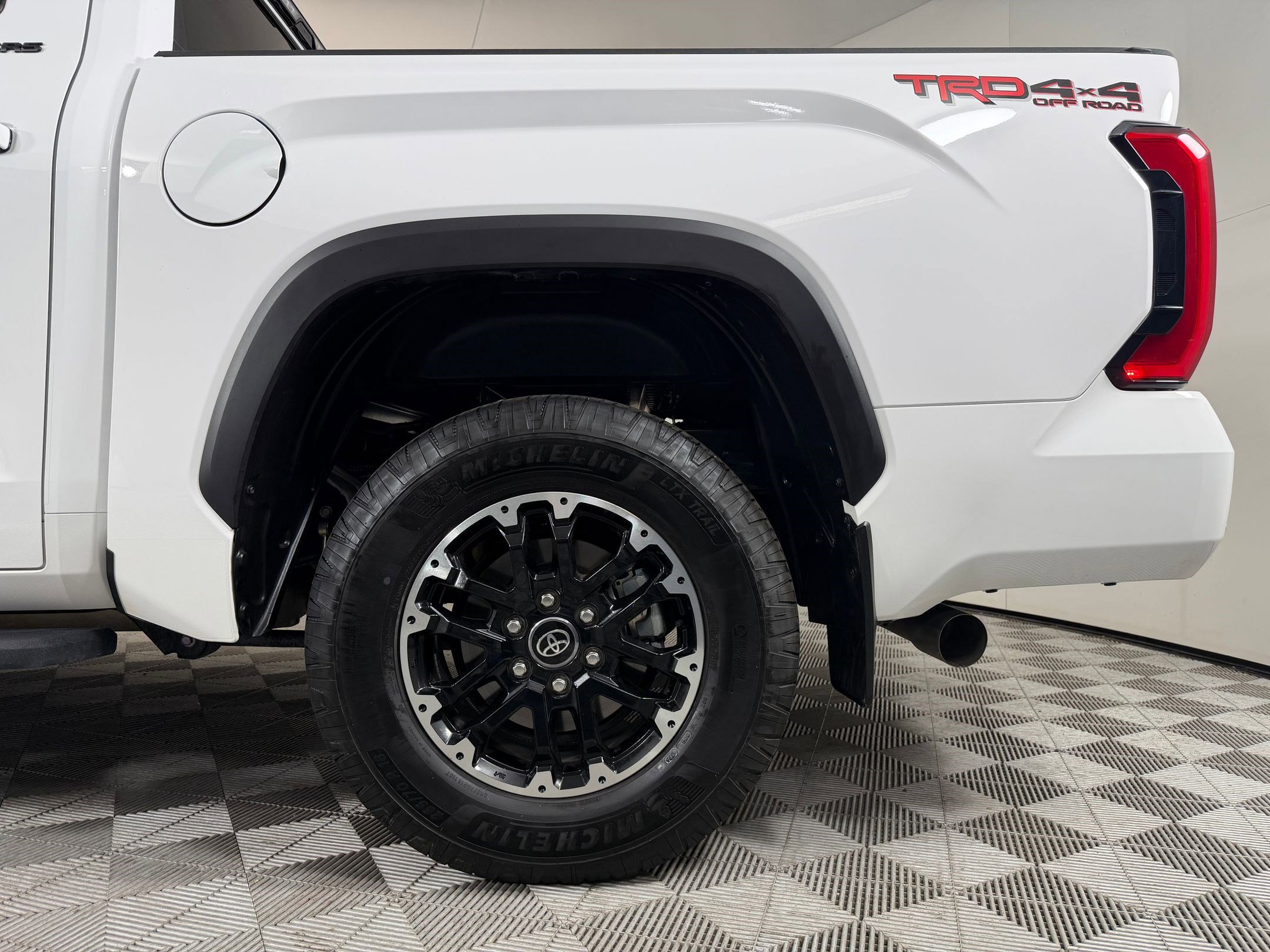 Certified 2025 Toyota Tundra SR5 w/ TRD Off-Road Package AWD/4WD image 26