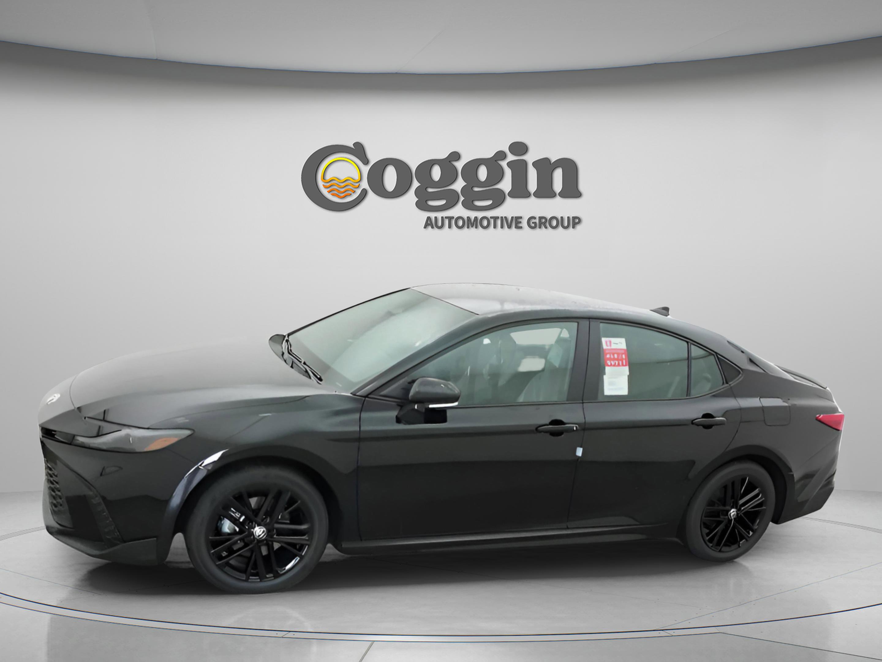 New 2026 Toyota Camry SE w/ Multimedia Upgrade Package FWD image 4