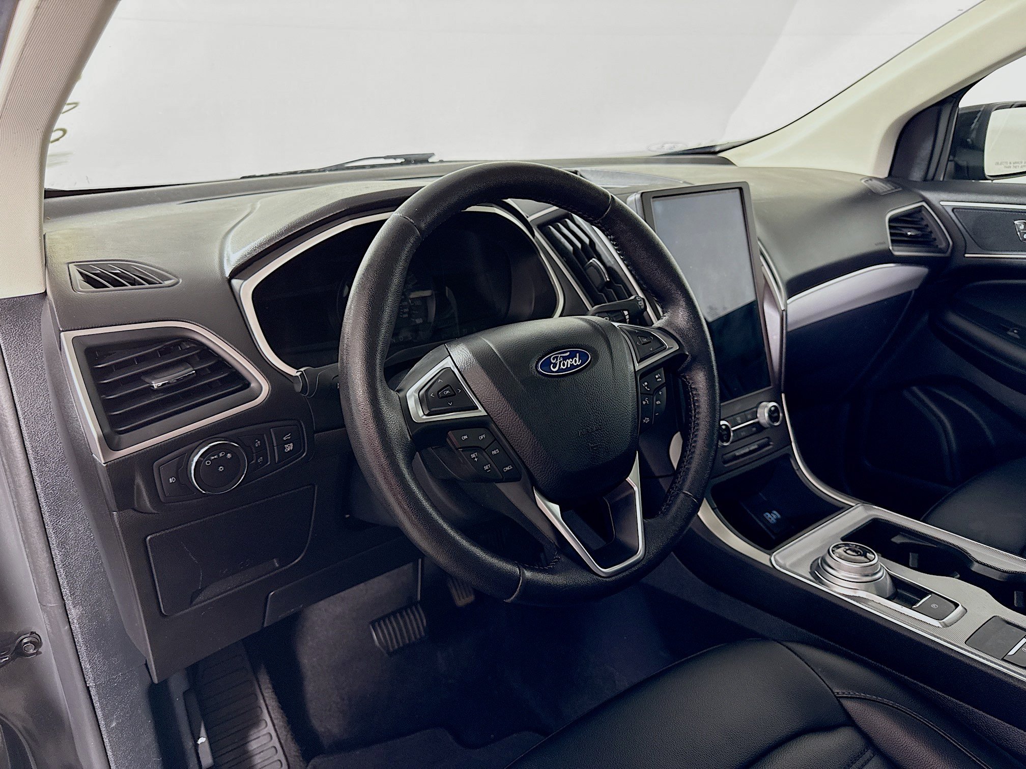 Used 2021 Ford Edge SEL w/ Convenience Package AWD/4WD image 9