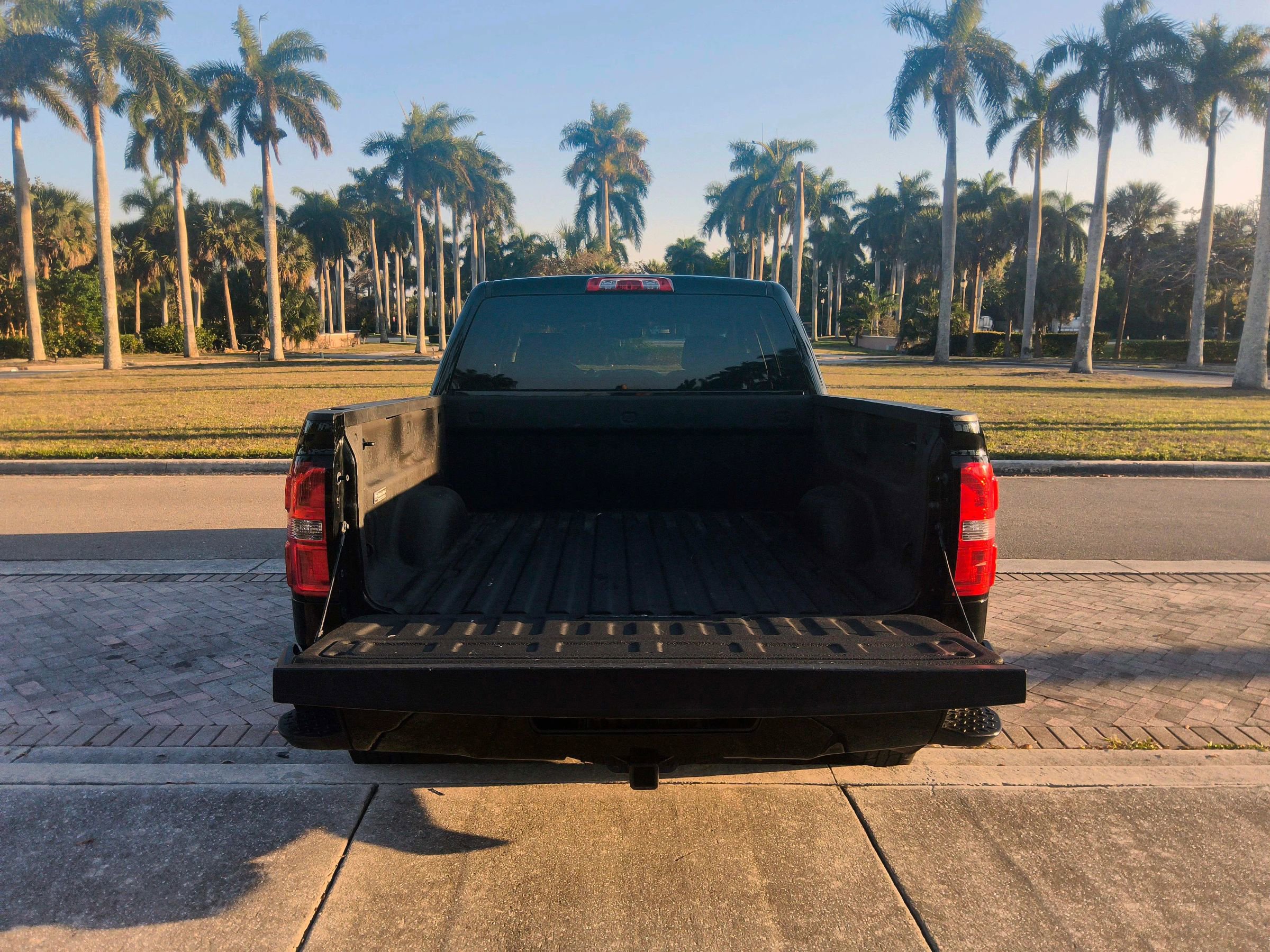 Used 2017 GMC Sierra 1500 SLE w/ SLE Value Package AWD/4WD image 12