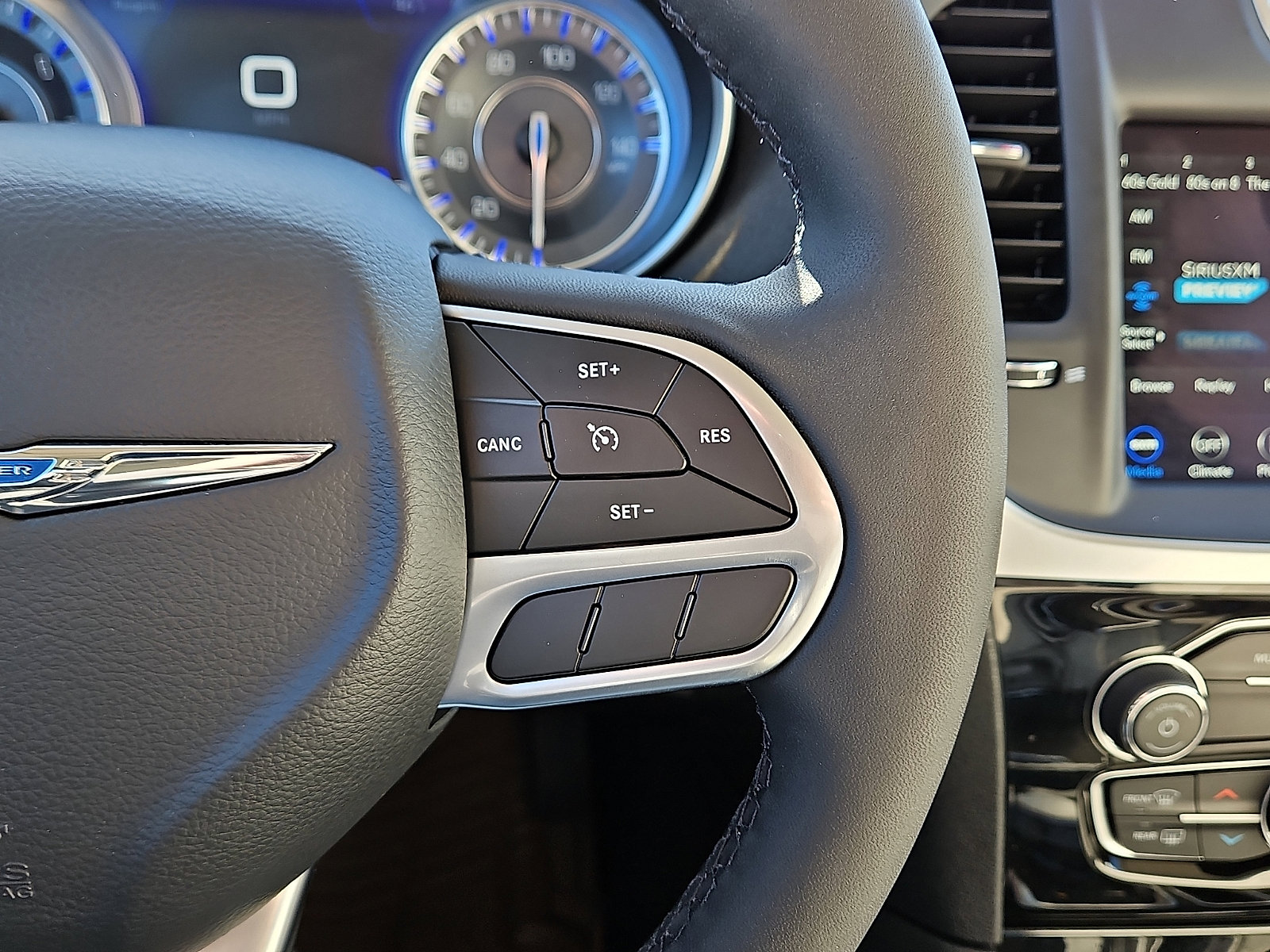 Used 2023 Chrysler 300 Touring image 17