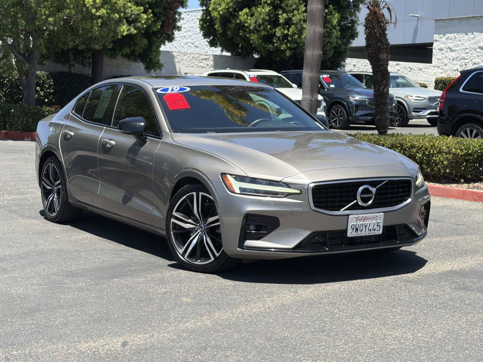Used 2019 Volvo S60 T5 R-Design FWD video 1