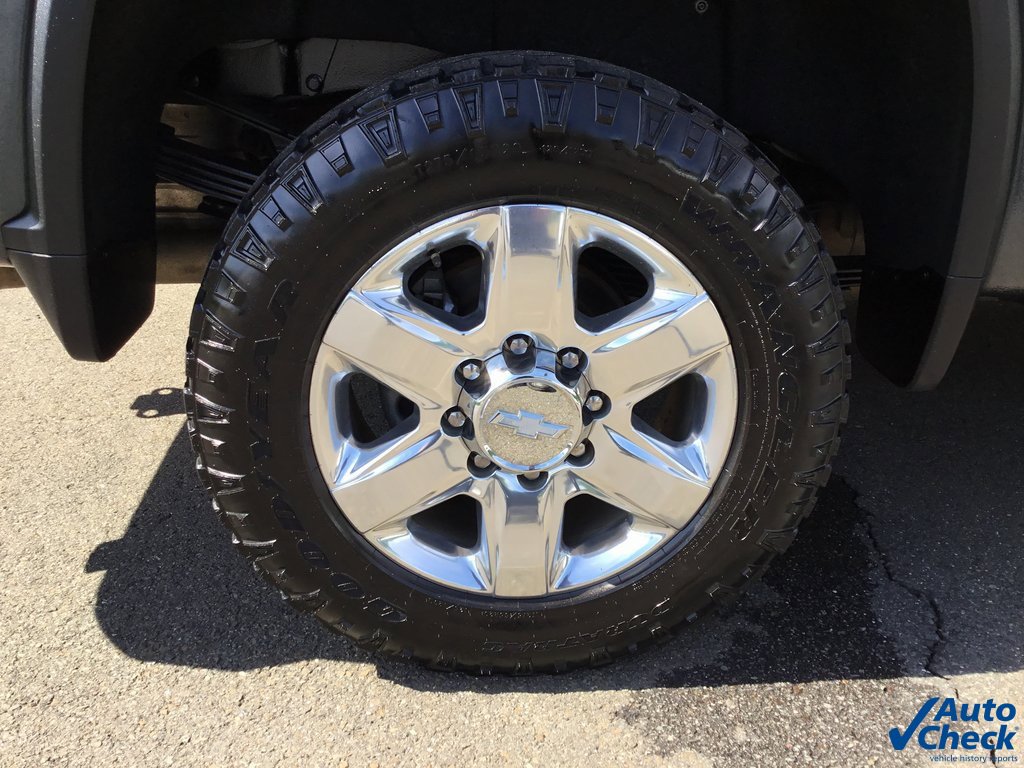 Used 2020 Chevrolet Silverado 3500 LTZ w/ LTZ Premium Package image 25