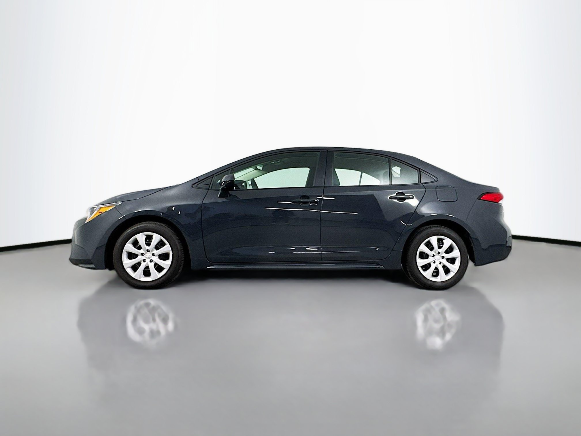 Certified 2026 Toyota Corolla LE FWD image 4