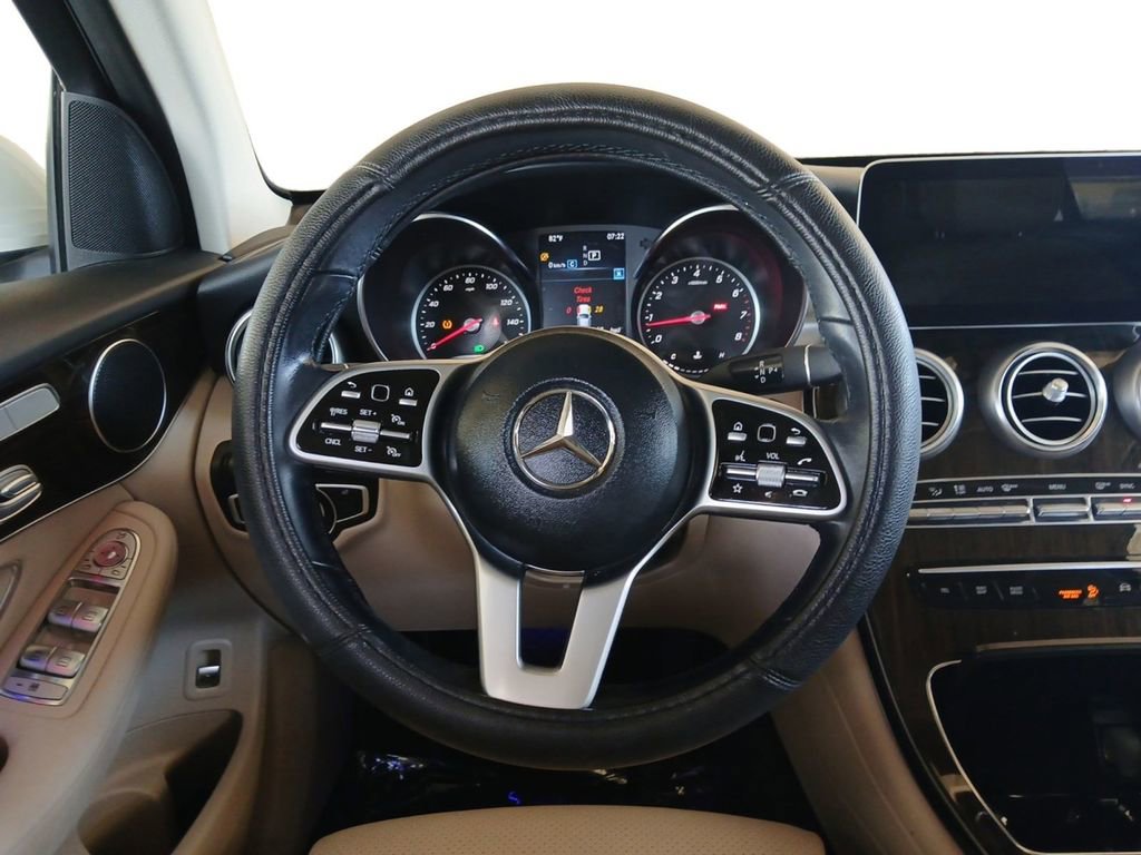 Used 2022 Mercedes-Benz GLC 300 image 12
