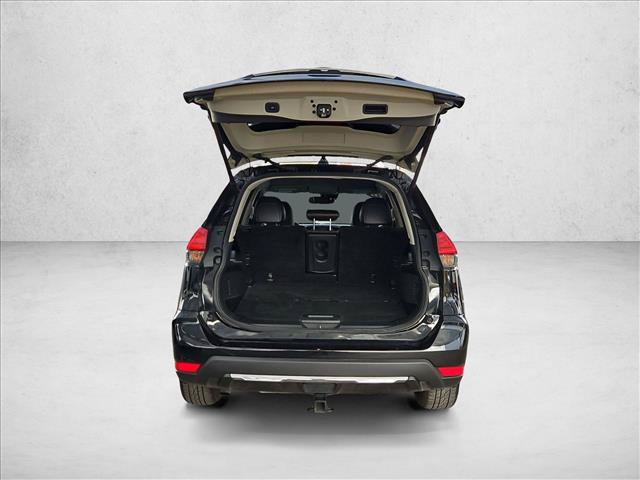Used 2017 Nissan Rogue SL FWD image 6