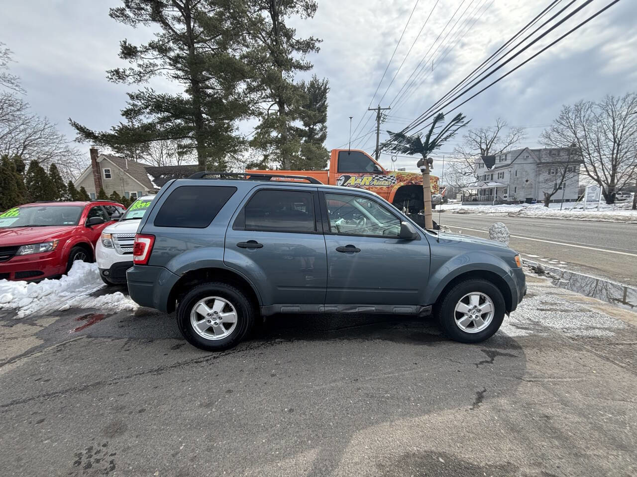 Used 2011 Ford Escape XLT image 3