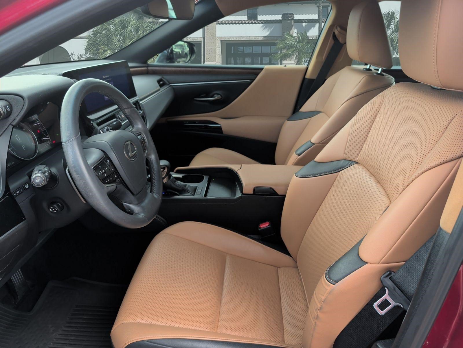 Used 2023 Lexus ES 350 w/ Premium Package FWD image 11