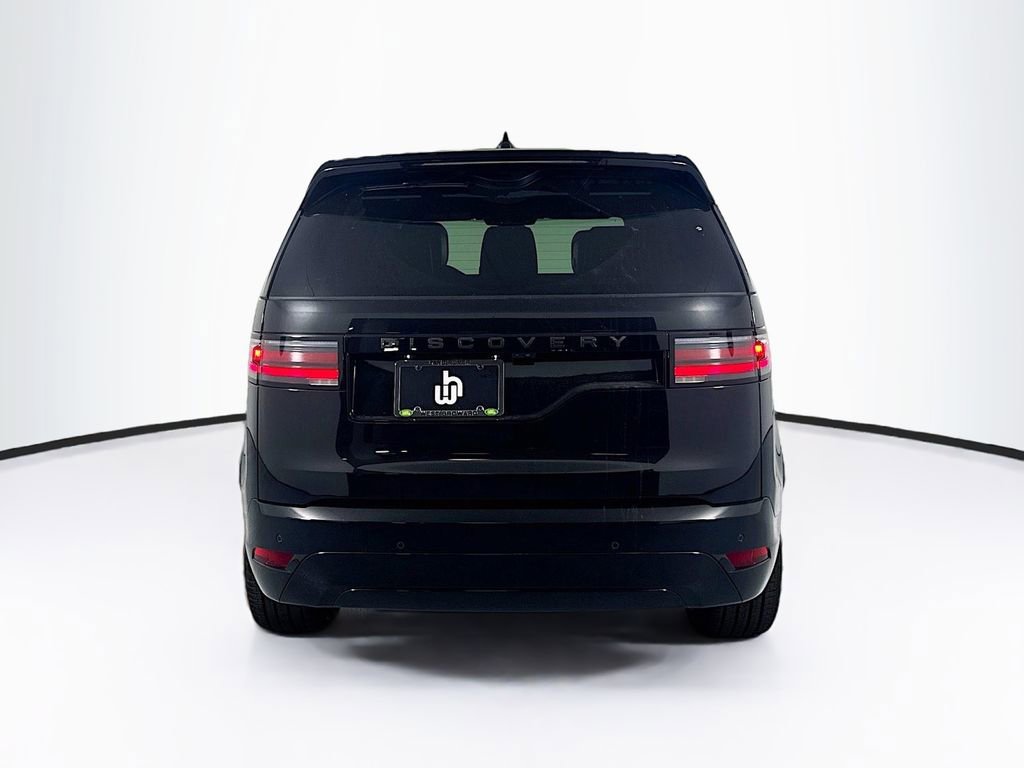 New 2025 Land Rover Discovery Dynamic SE image 6