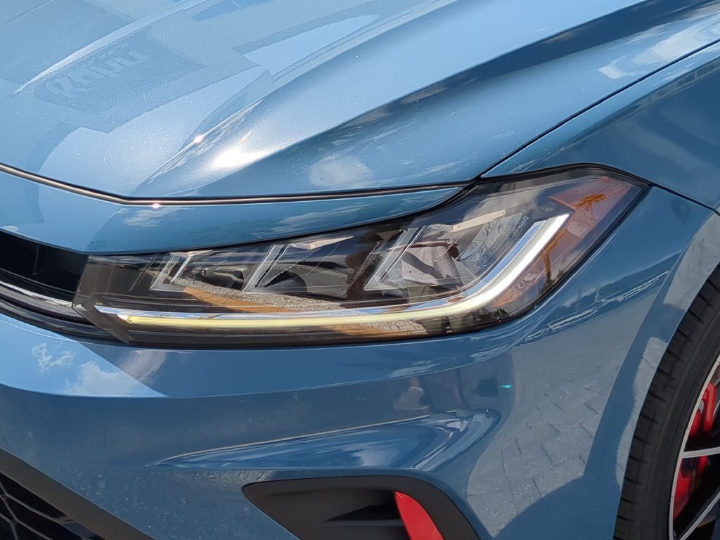 Certified 2025 Volkswagen Jetta GLI Autobahn FWD image 7