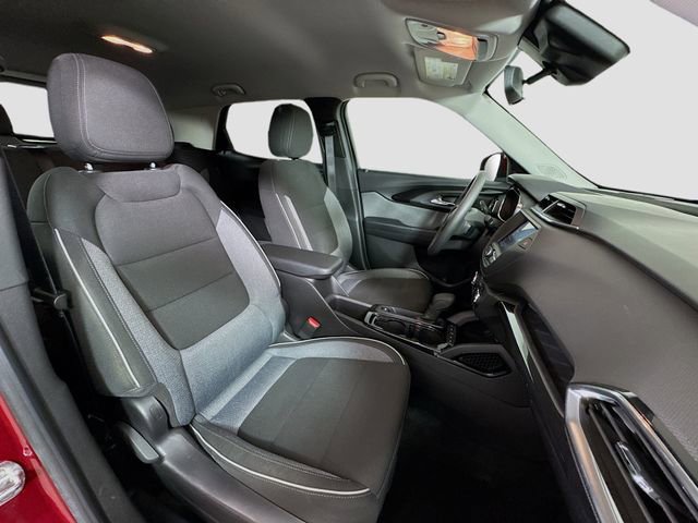 Used 2022 Chevrolet TrailBlazer LT AWD/4WD image 29