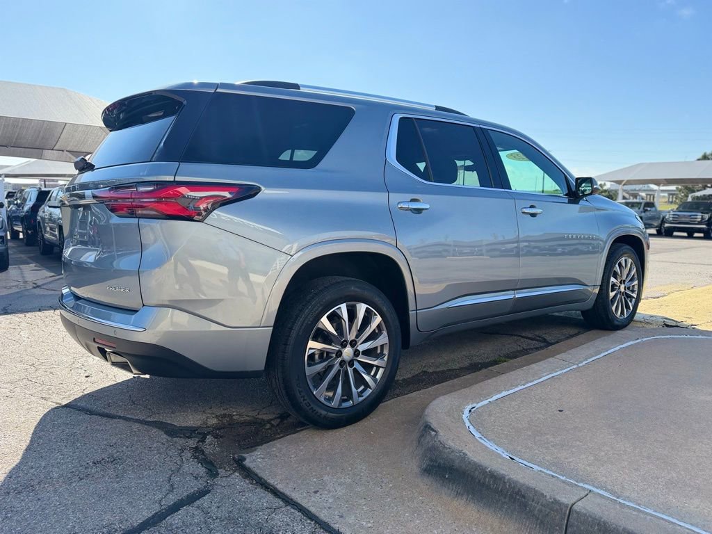 Used 2023 Chevrolet Traverse Premier image 4