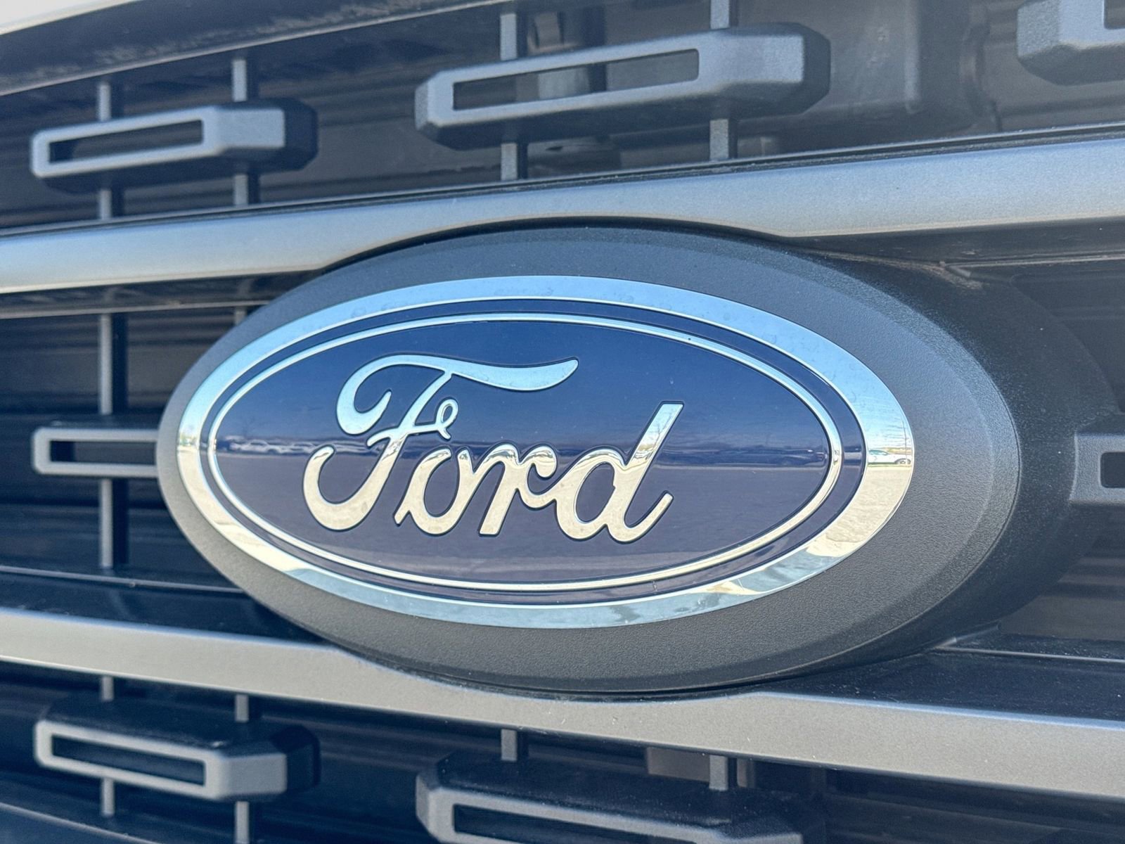 Used 2022 Ford F150 XLT w/ Equipment Group 302A High AWD/4WD image 14
