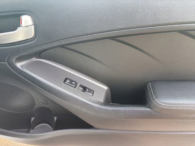 Used 2017 Kia Forte LX FWD image 33