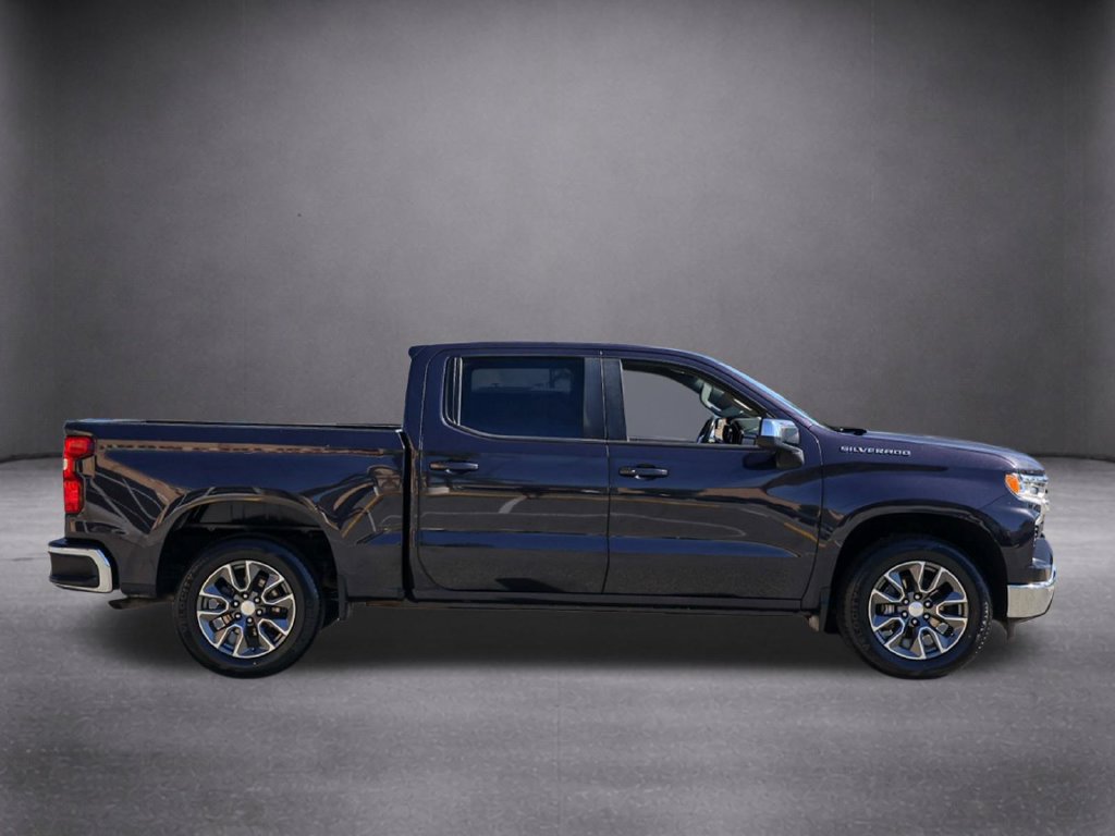 Used 2022 Chevrolet Silverado 1500 LT RWD image 3