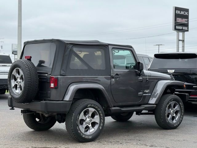 Used 2016 Jeep Wrangler Sahara w/ Connectivity Group AWD/4WD image 31