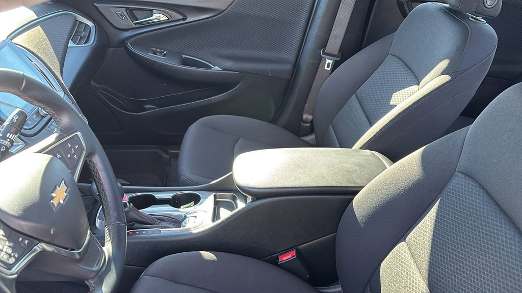 Used 2024 Chevrolet Malibu RS image 24