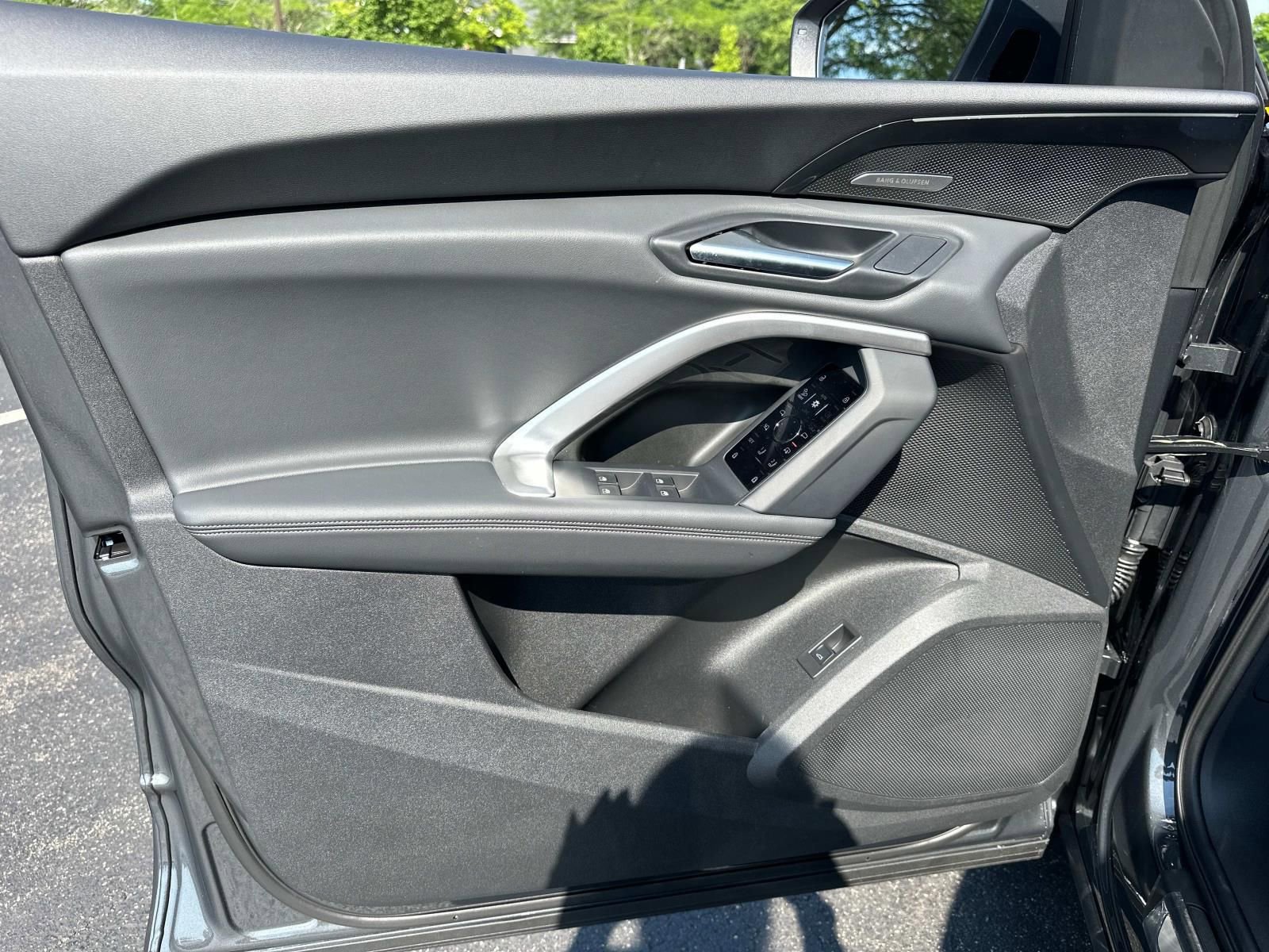 New 2025 Audi Q5 Premium Plus w/ Premium Plus AWD/4WD image 11