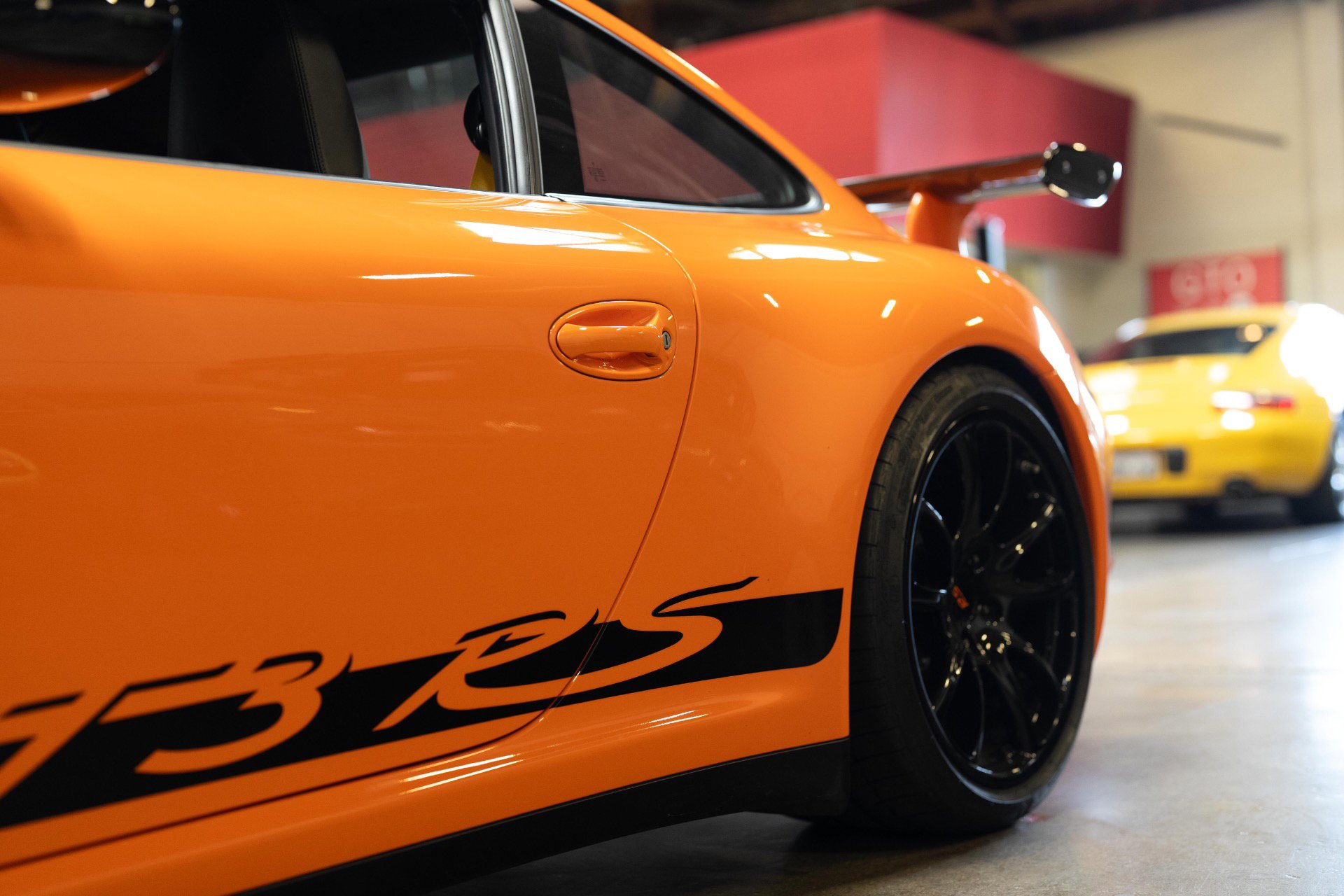 Used 2007 Porsche 911 GT3 RS RWD image 50