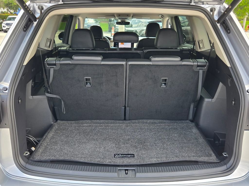 Used 2024 Volkswagen Atlas SE FWD image 13