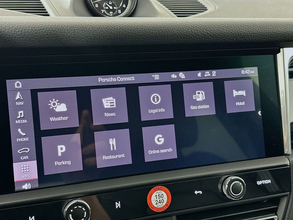 Certified 2026 Porsche Macan image 15