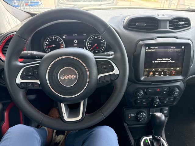 Used 2023 Jeep Renegade Trailhawk AWD/4WD image 10