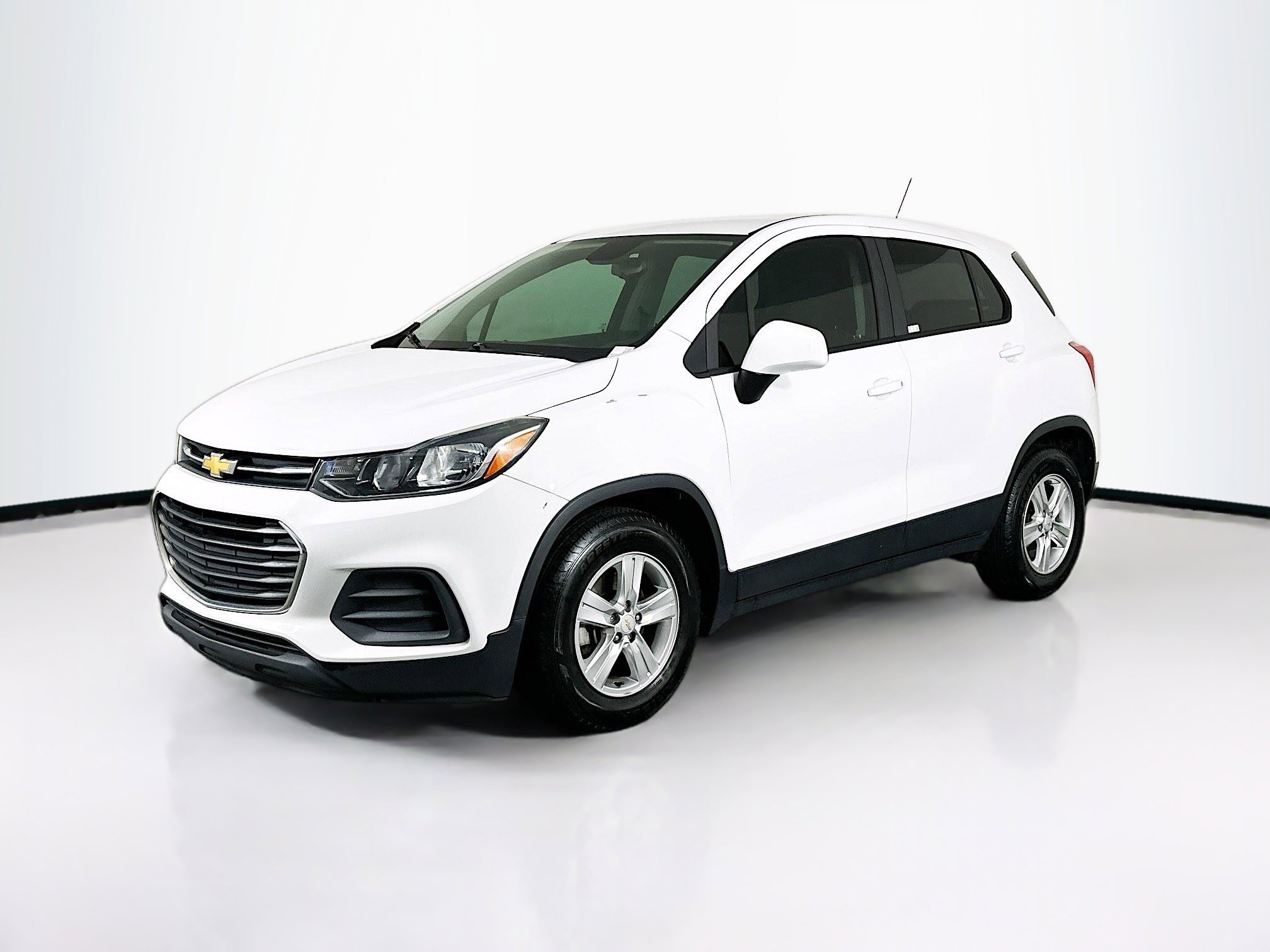 Used 2020 Chevrolet Trax LS w/ Tint and Cruise Package image 3