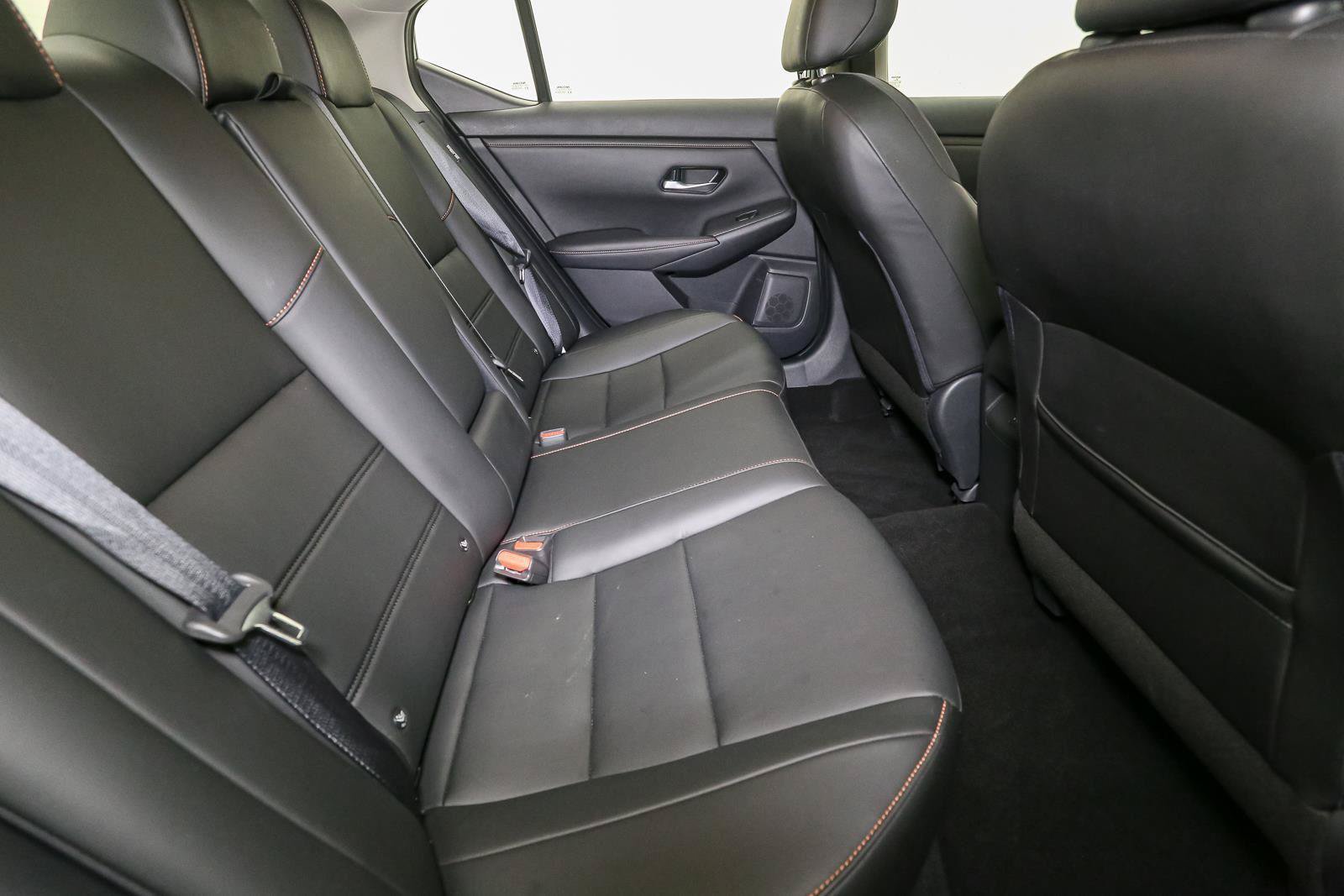 Used 2020 Nissan Sentra SR w/ Premium Package FWD image 22