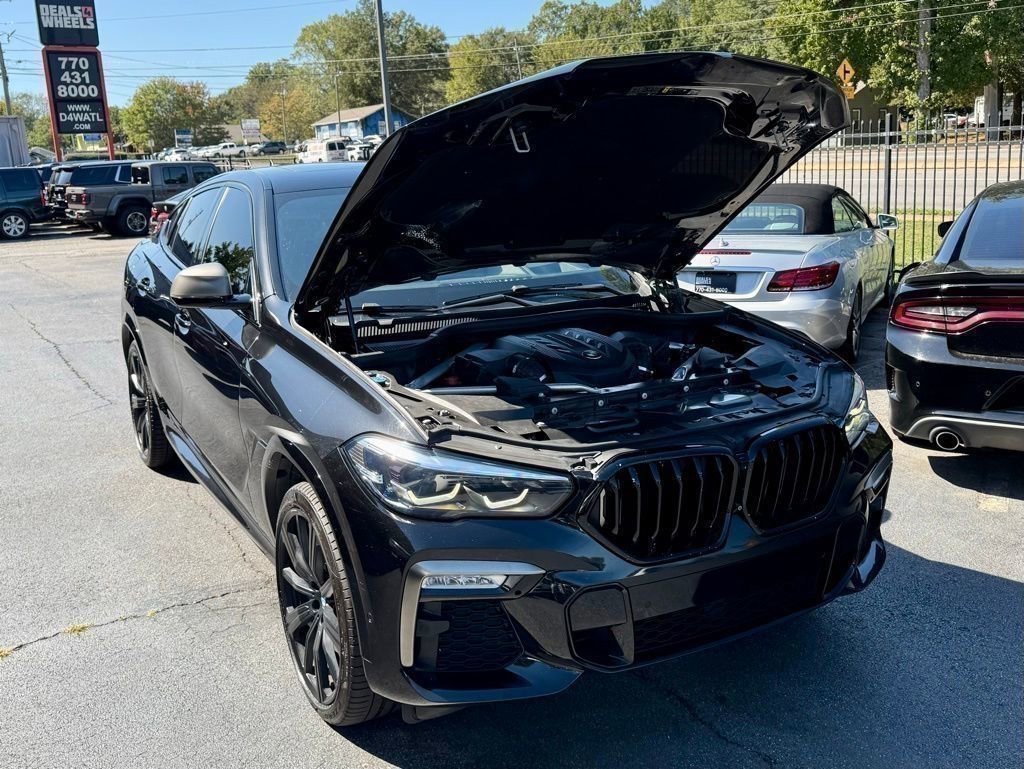 Used 2021 BMW X6 M50i w/ Premium Package image 4
