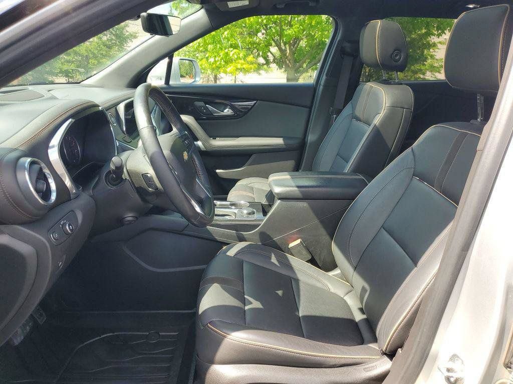 Used 2019 Chevrolet Blazer Premier w/ Sun and Wheels Package AWD/4WD image 5