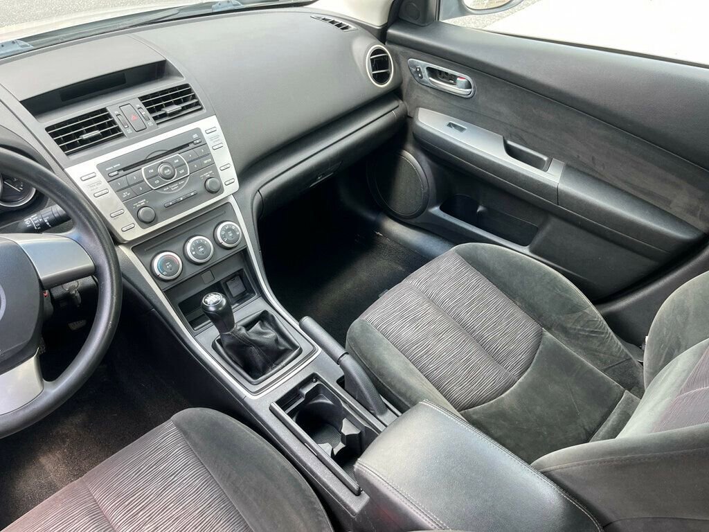 Used 2009 MAZDA MAZDA6 i SV FWD image 21