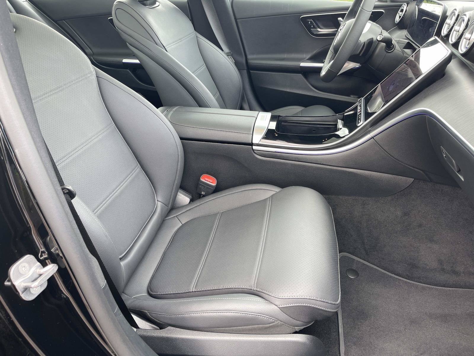Certified 2025 Mercedes-Benz C 300 4MATIC Sedan image 23