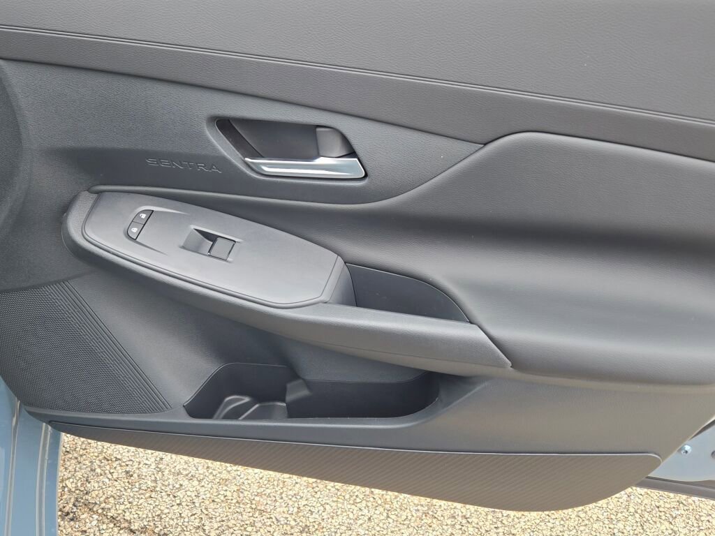 New 2026 Nissan Sentra SV w/ SV Convenience Package image 5