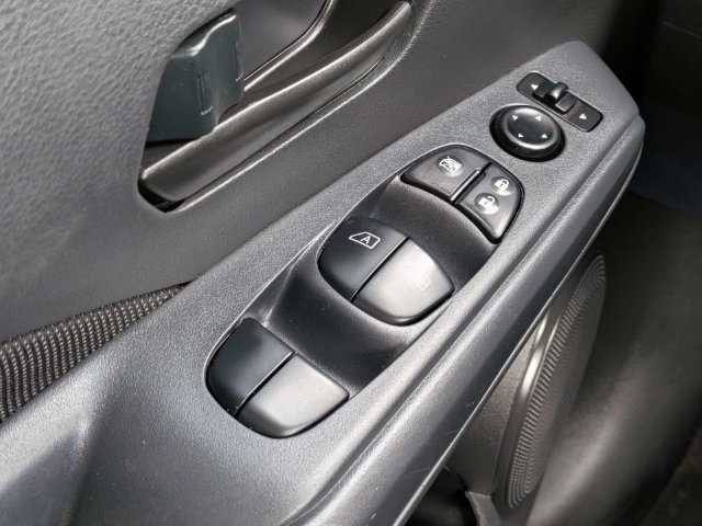 Used 2023 Nissan Kicks S FWD image 22