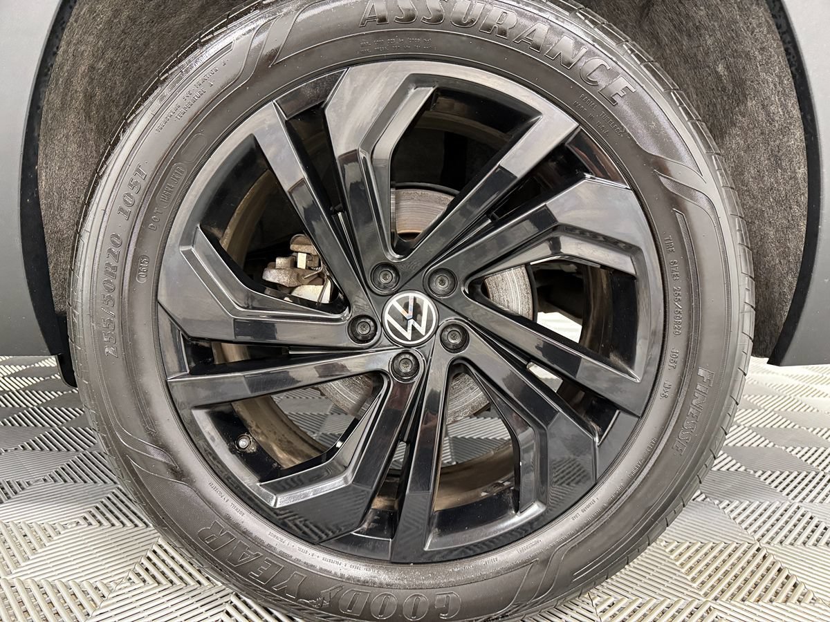 Used 2021 Volkswagen Atlas SE w/ Towing Package AWD/4WD image 32