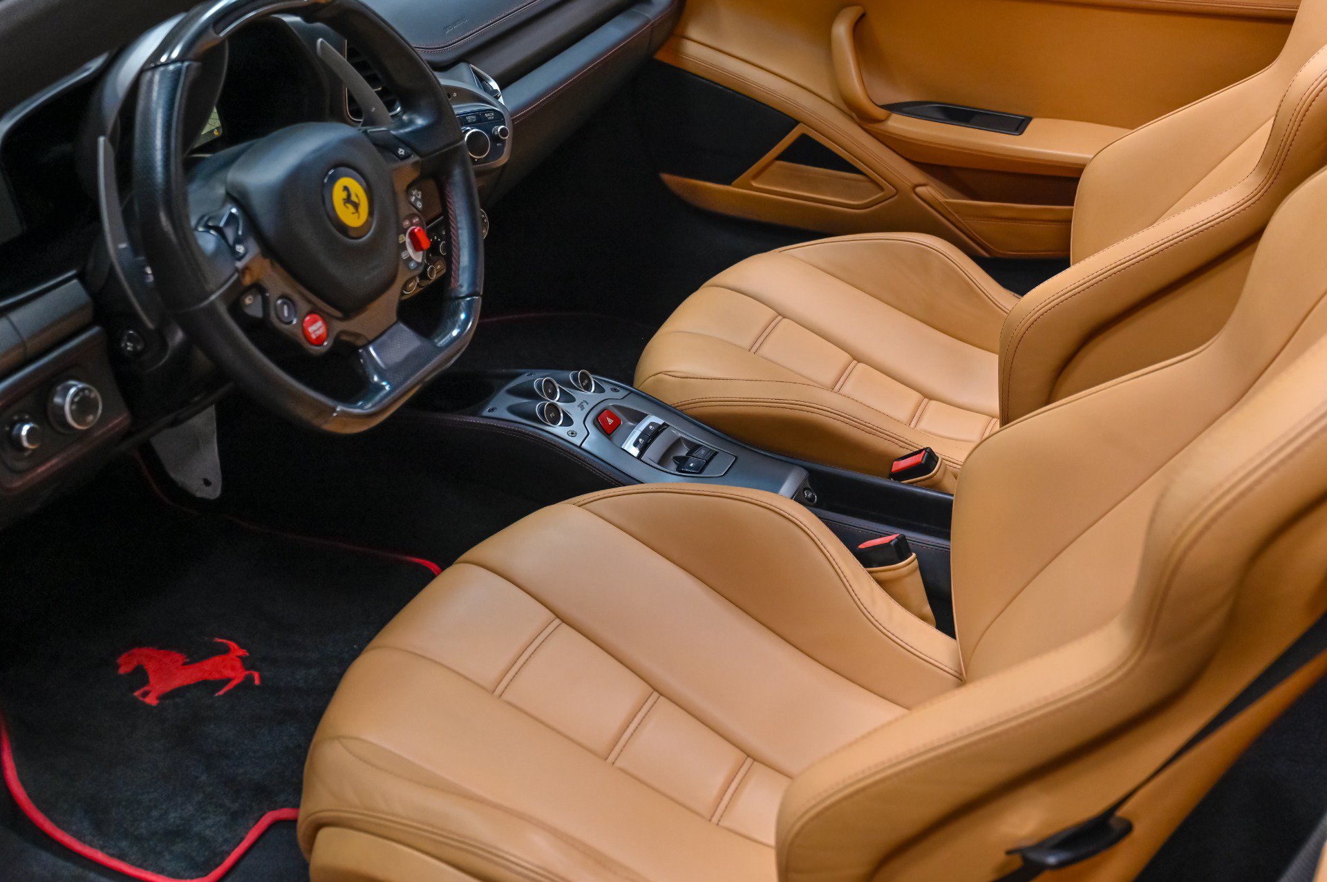 Used 2013 Ferrari 458 Spider RWD image 31