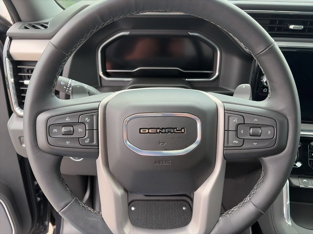Used 2025 GMC Sierra 1500 Denali w/ Denali Reserve Package AWD/4WD image 12
