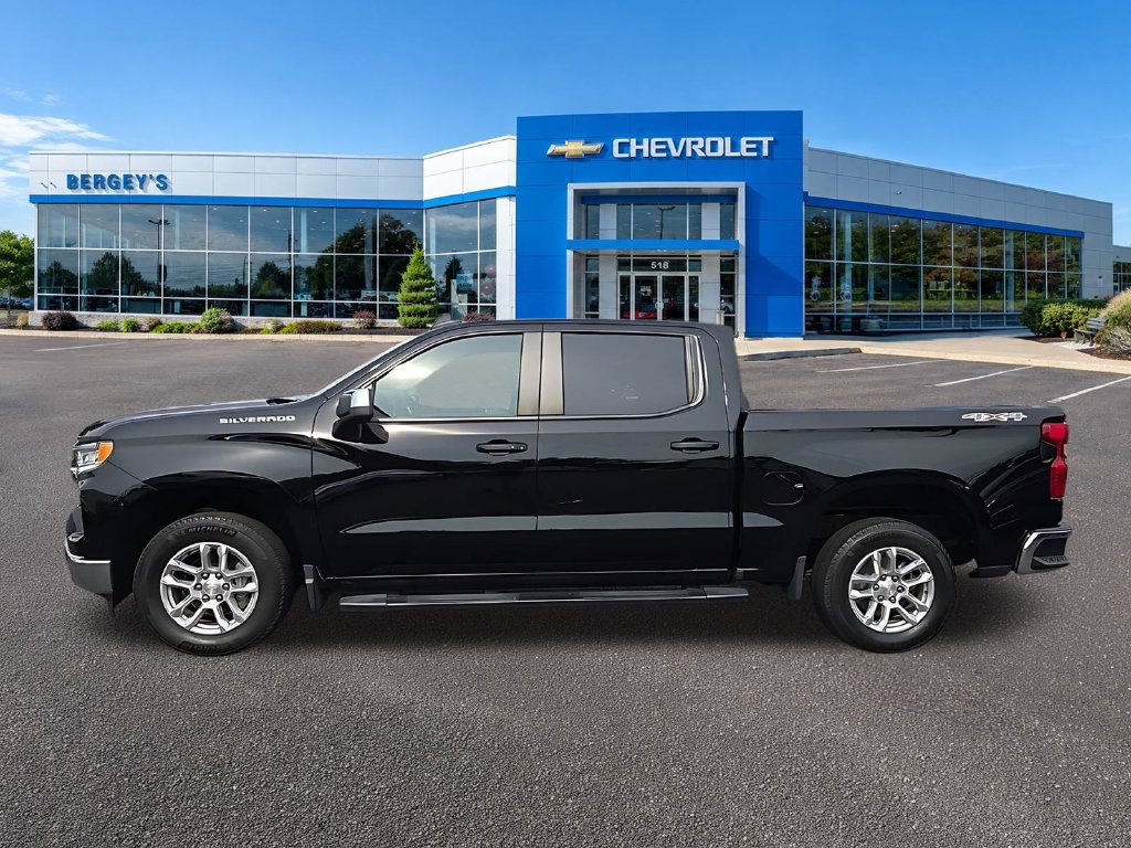 Certified 2023 Chevrolet Silverado 1500 LT AWD/4WD image 9