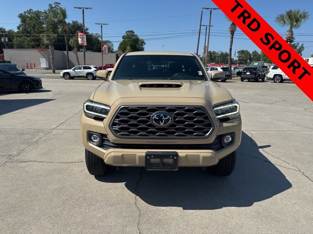 Used 2020 Toyota Tacoma TRD Sport w/ Technology Package image 2