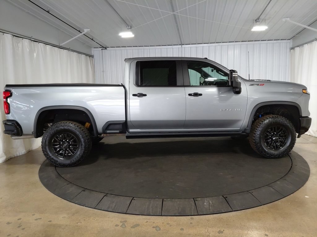 Certified 2025 Chevrolet Silverado 2500 ZR2 w/ Technology Package AWD/4WD image 10