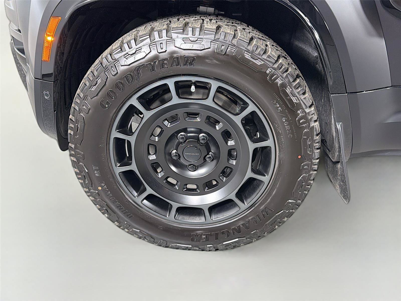 New 2026 Land Rover Defender 110 OCTA AWD/4WD image 33