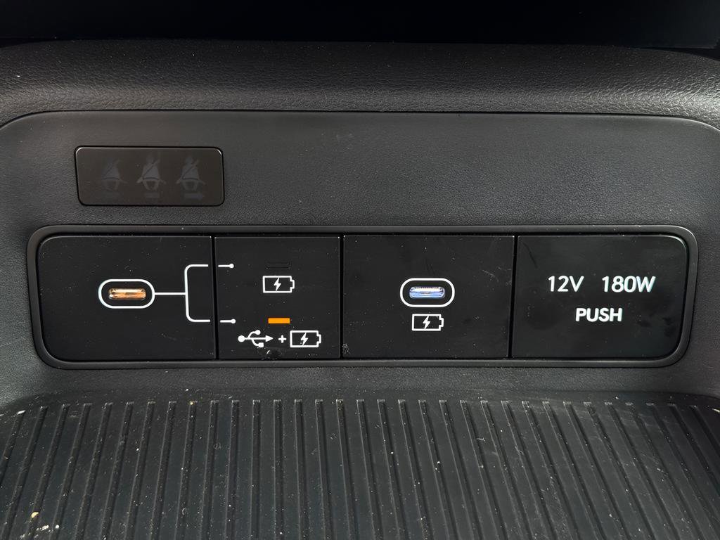 Used 2025 Hyundai Kona SEL AWD/4WD image 30
