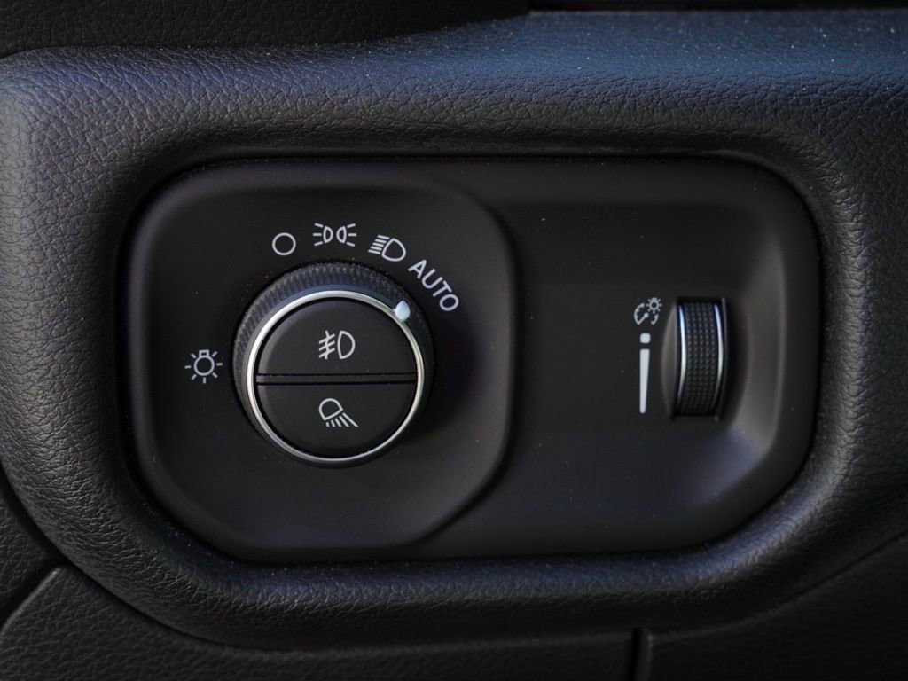Used 2021 RAM 1500 Big Horn image 9