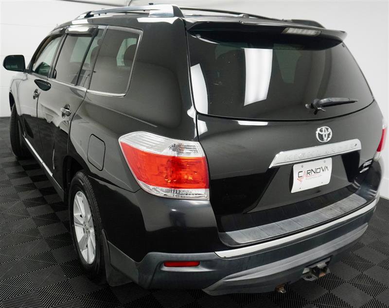 Used 2011 Toyota Highlander SE w/ Tow Pkg AWD/4WD image 7