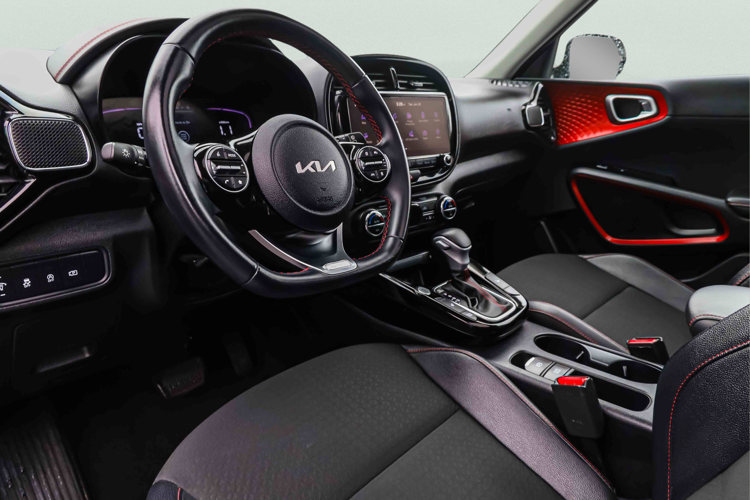 Certified 2024 Kia Soul GT-Line w/ Option Group 020 FWD image 7